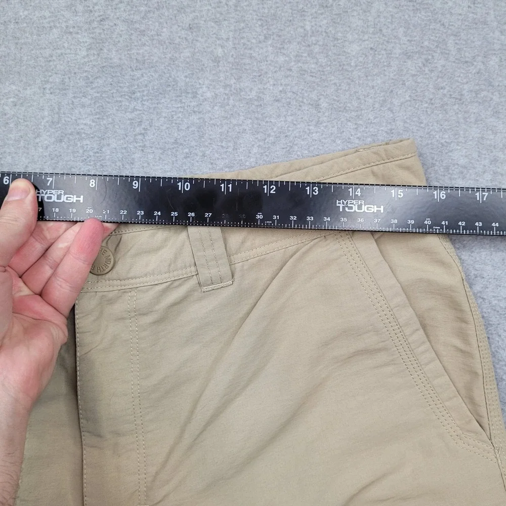 The North Face Cargo Shorts Mens 32 Tan Nylon Hiking Outdoor‎ TCN3/TMN3 A4J2